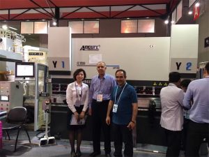 अर्ल तरबूज ग्राहक हमारे प्रदर्शनी पर जाएं