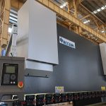 सीएनसी एनसी स्वचालित इलेक्ट्रिक हाइड्रोलिक क्षैतिज बसबार स्टील शीट धातु काटने और बिक्री के लिए प्रेस ब्रेक मशीन कीमत झुकना