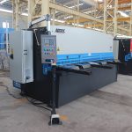 हाइड्रोलिक धातु प्लेट स्विंग बीम कतरनी मशीन